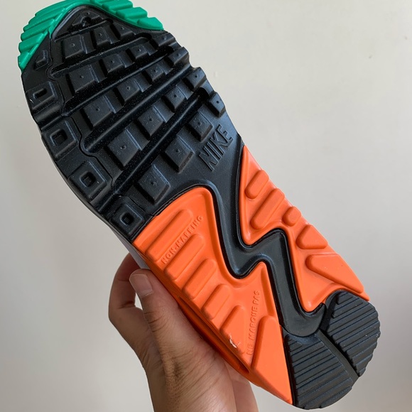 SOLD Nike Air Max 90 Leather Starfish - Picture 10 of 14